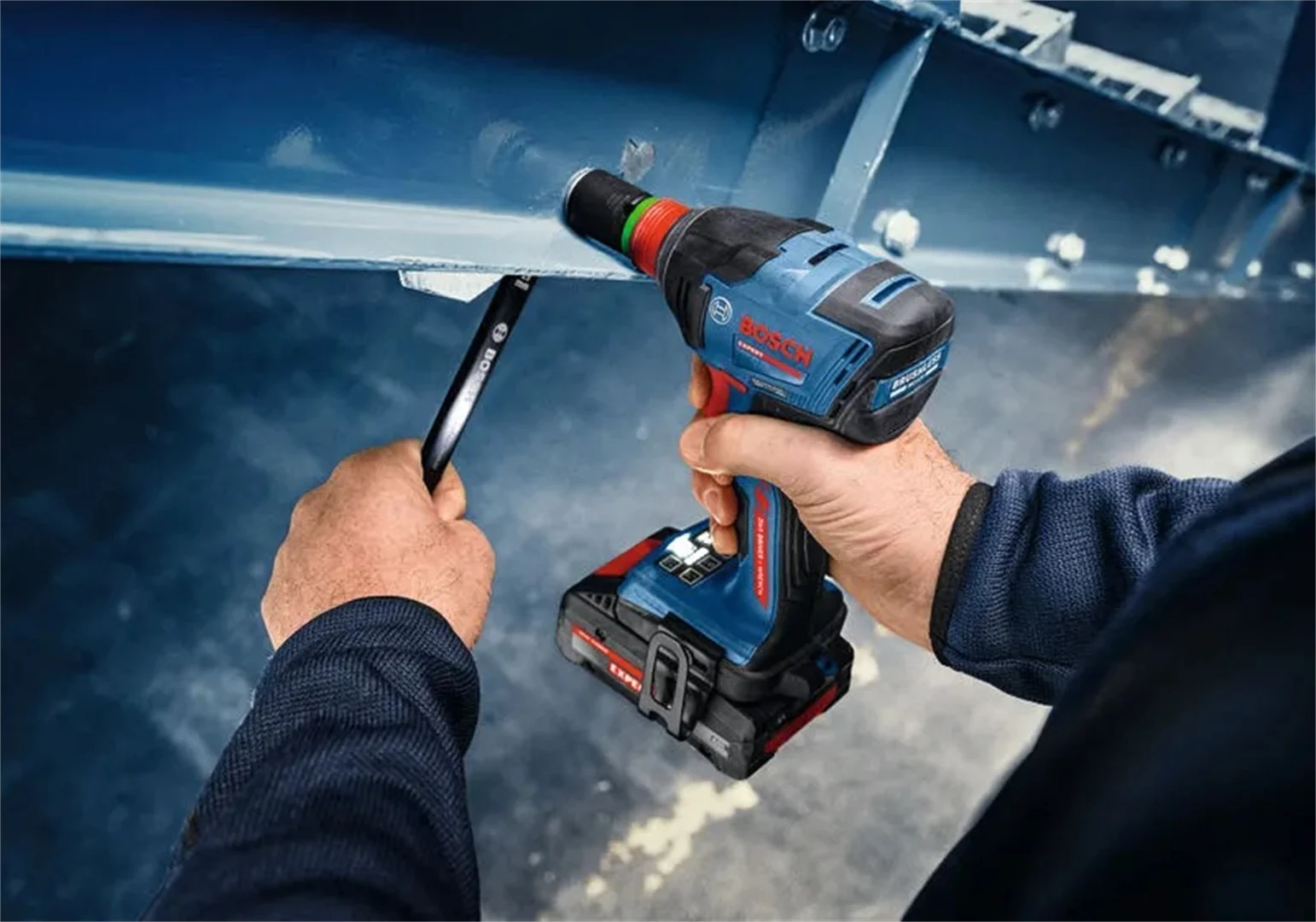 Klucz udarowy Bosch GDX 18V-210 C L-BOXX - obrazek 4