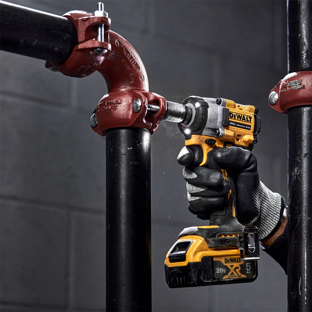 Klucz udarowy DeWalt 18V XR DCF921P2T 2x5.0Ah - obrazek 3