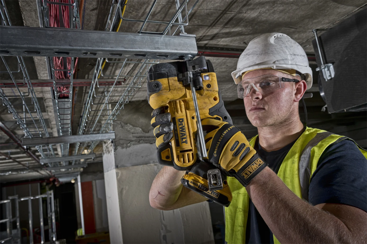 Przecinarka do prętów DeWalt DCS350N - obrazek 3