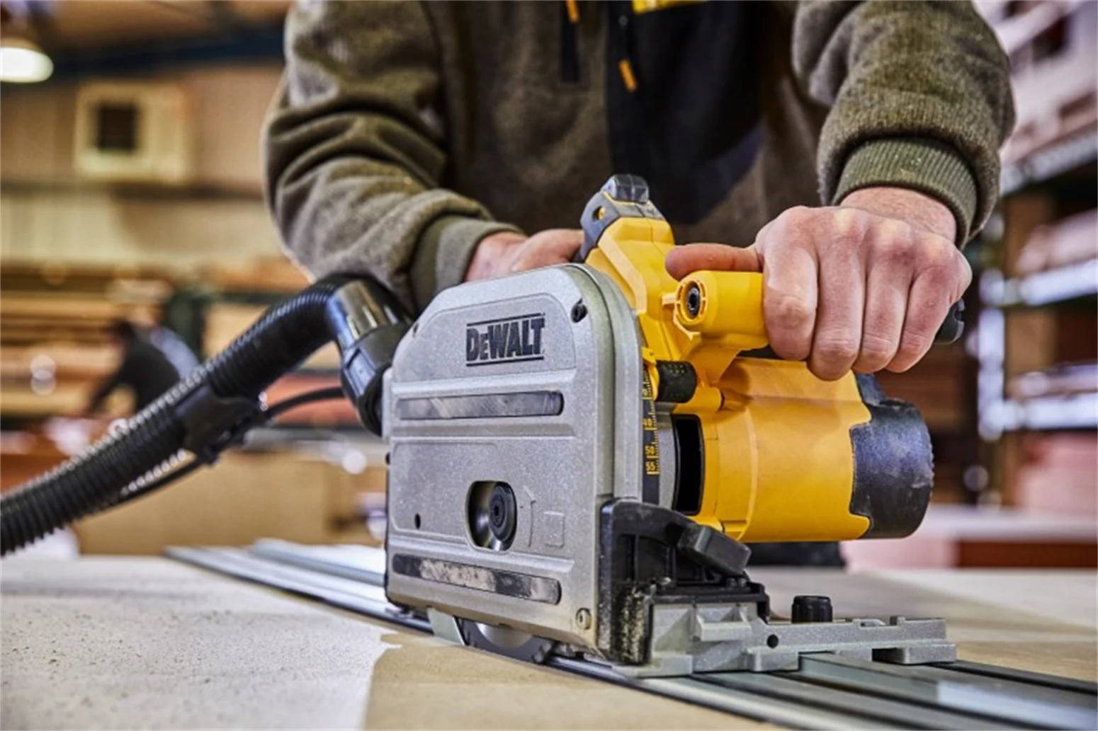 Zagłębiarka DeWalt DWS520KT - obrazek 3