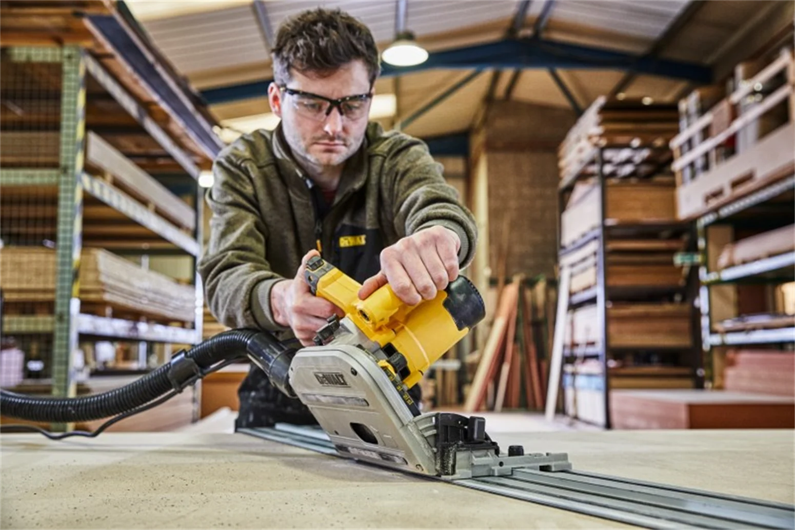 Zagłębiarka DeWalt DWS520KT - obrazek 4