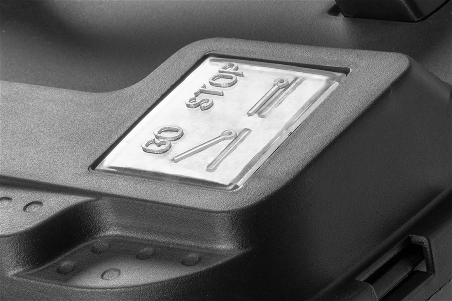 Kosiarka elektryczna Graphite 59G474 - obrazek 3