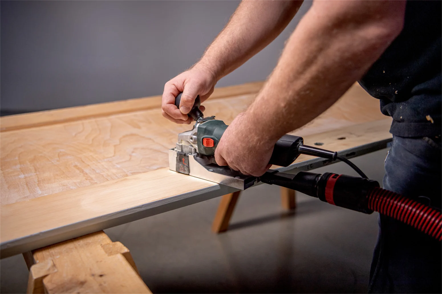 Zestaw 4 akumulatorów 18V LiHD 8.0Ah i 2 ładowarek ASC Ultra w MetaLoc Metabo 685135000 - obrazek 3