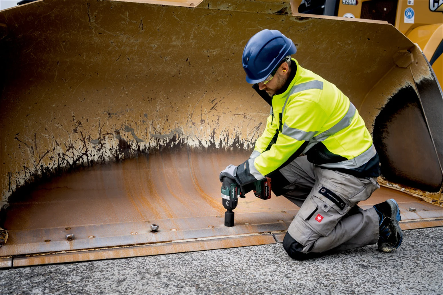 Klucz udarowy Metabo CAS SSW 18 LTX 1750 BL 2x2.5Ah - obrazek 2